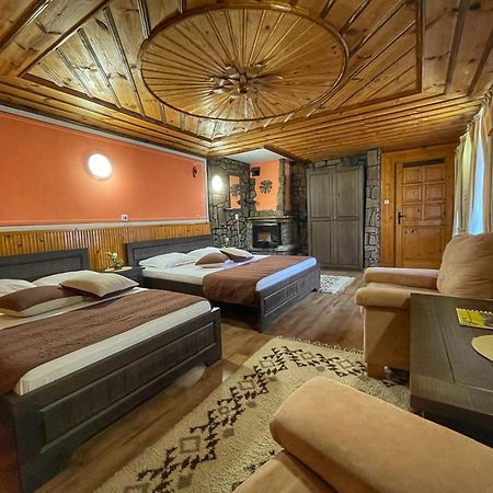 Guest Rooms Colorit Koprivstica Kültér fotó