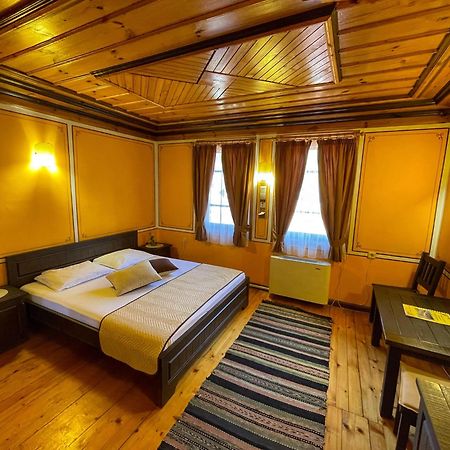 Guest Rooms Colorit Koprivstica Kültér fotó